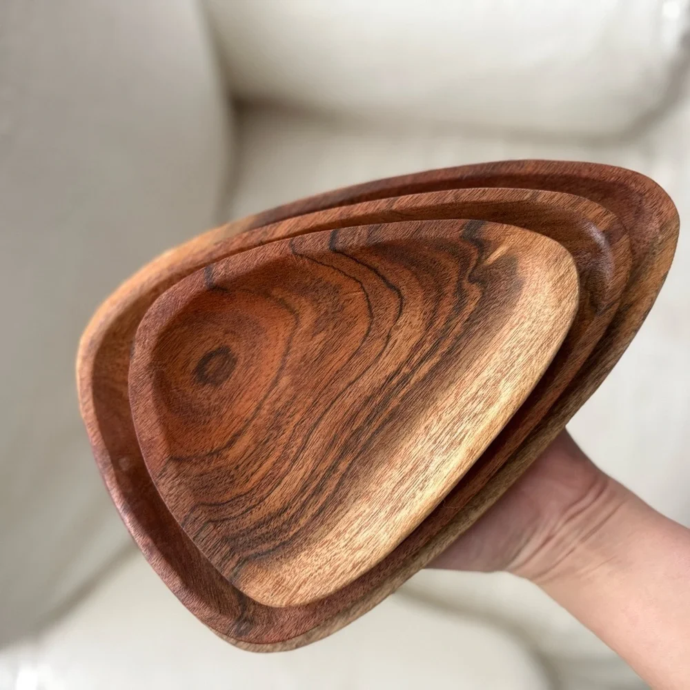 Sembla Set of 3 Wood Petal  triangular nesting Trays like new